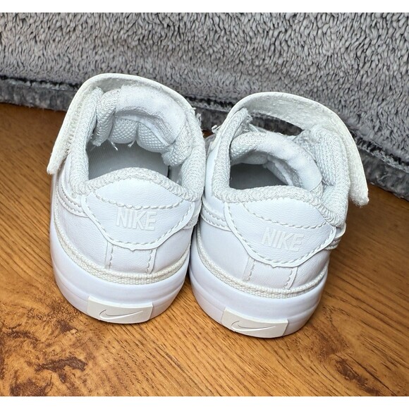 Nike Court Legacy Toddler Baby 4c Triple White Sneaker No Tie Shoes Stretch Easy - Picture 4 of 11